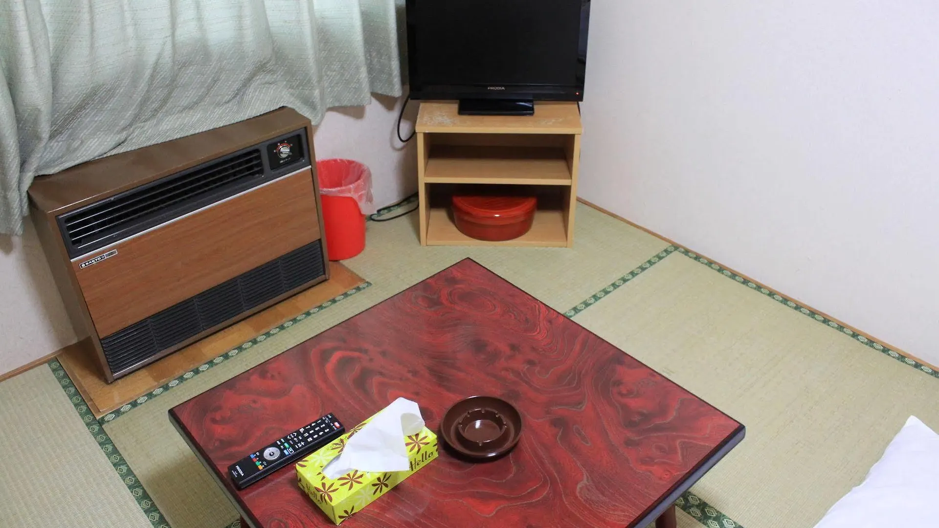 Ryokan Hotel New Hakuginso NakaNakafurano